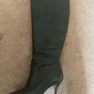 Elegant Black Knee-High Women's Boots